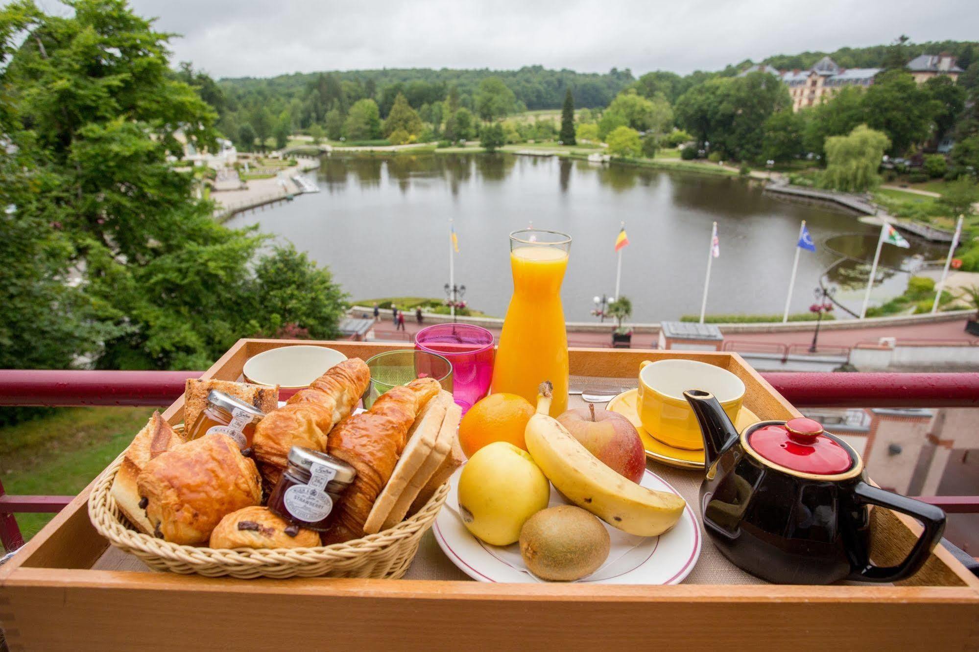 Hotel Spa Du Beryl Bagnoles de l'Orne Normandie Eksteriør billede